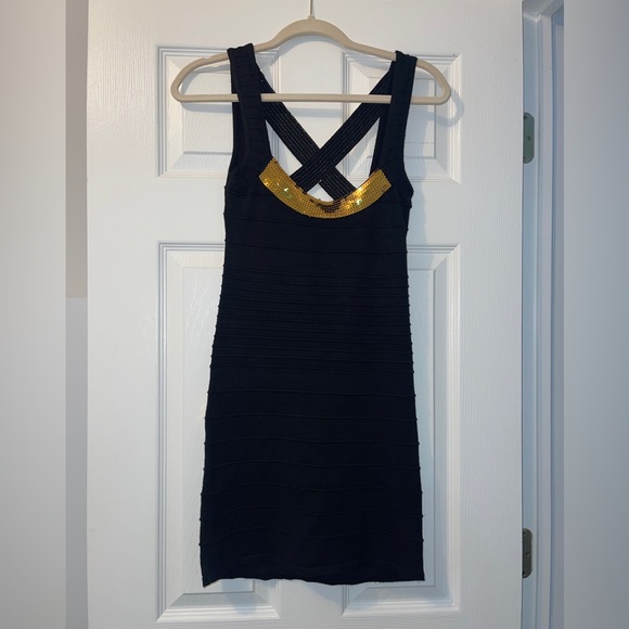 Dress - Picture 2 of 4